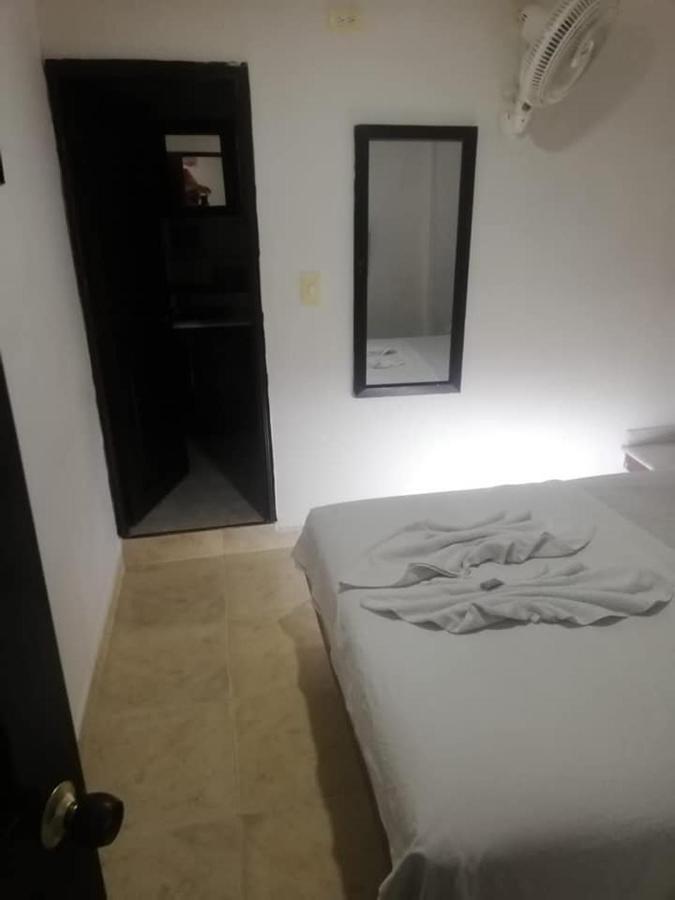 Hotel Marat Μεντεγίν Εξωτερικό φωτογραφία