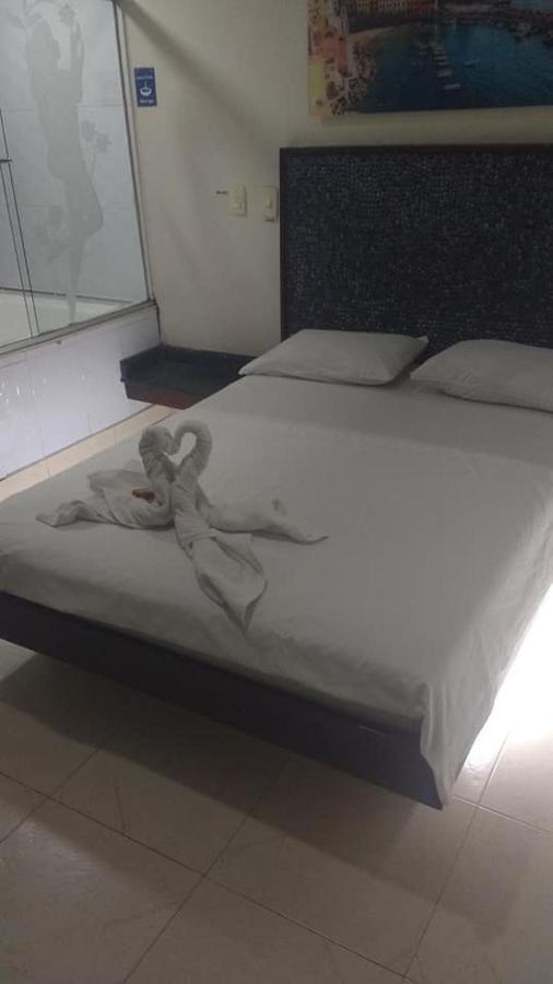 Hotel Marat Μεντεγίν Εξωτερικό φωτογραφία
